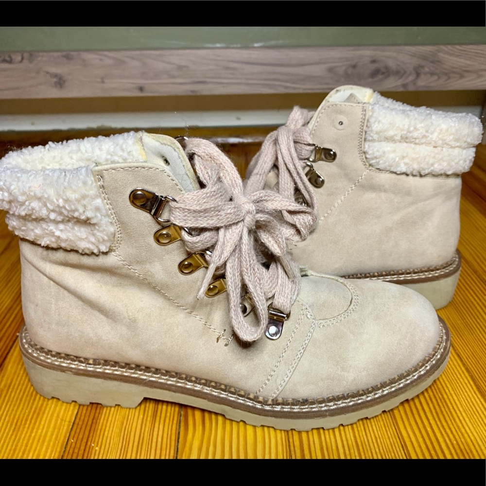 Cozy Winter Boots Never Worn